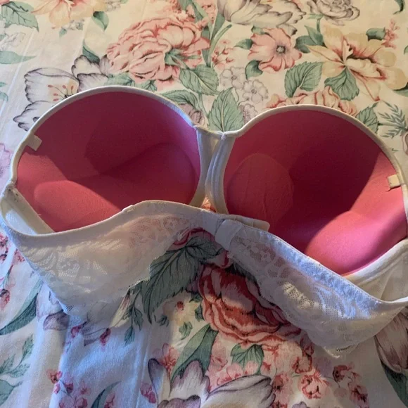 Victoria Secret Women’s Elegant White Strapless Bra Size 36 C - Picture 8 of 10
